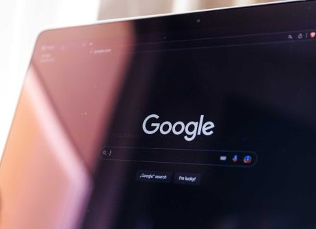 Юристы Эврипидес Хаджинесторос и Джордж Антониадес добились на Кипре временного судебного запрета на блокирование негативной огласки о клиенте Fortior